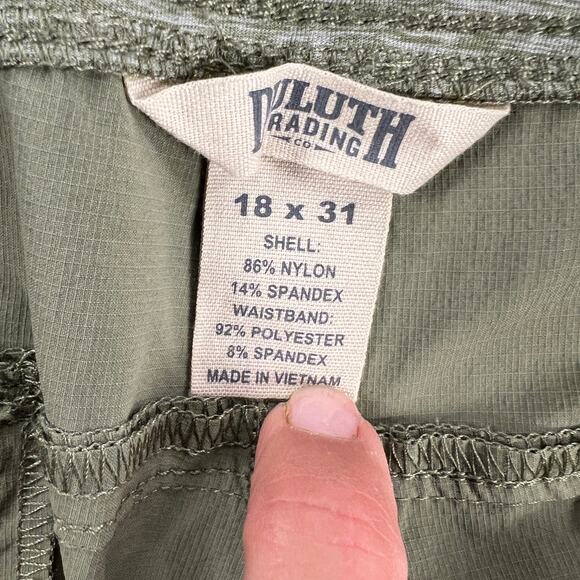 Duluth Trading Co. Armachillo Cooling Boot Cut Roll Leg Pants Green Size 18 - Picture 3 of 16